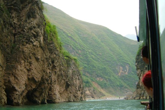 15 - Lesser 3 Gorges - Xian Sanxia.jpg